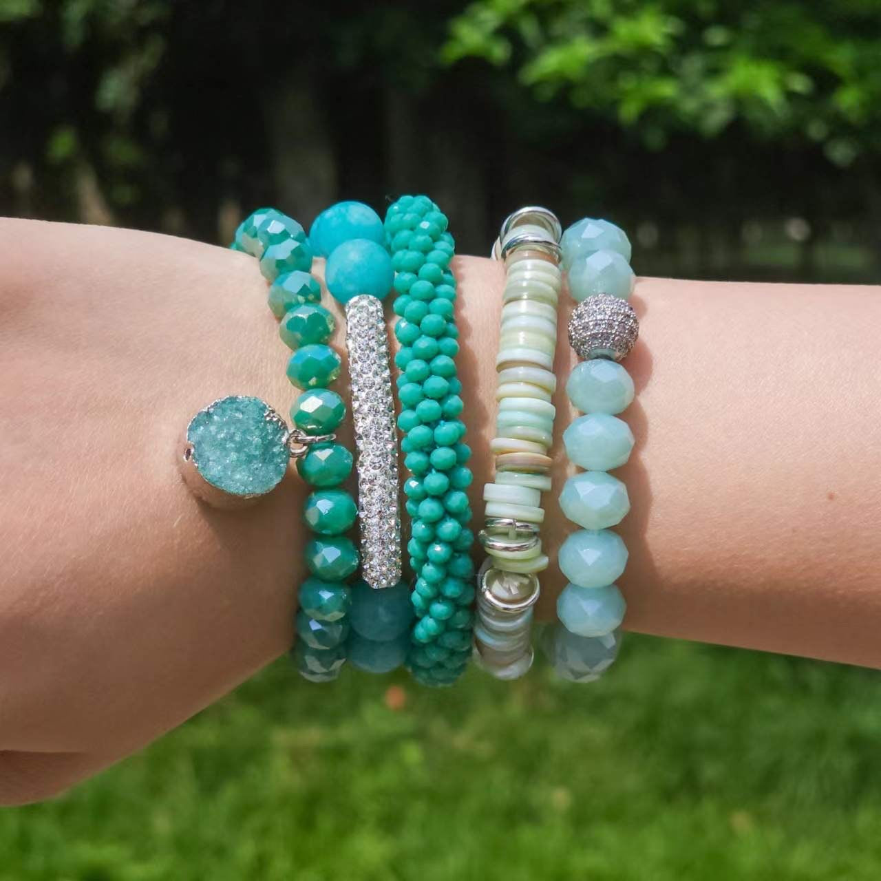 5 piece beaded crystal bracelet set in turquoise